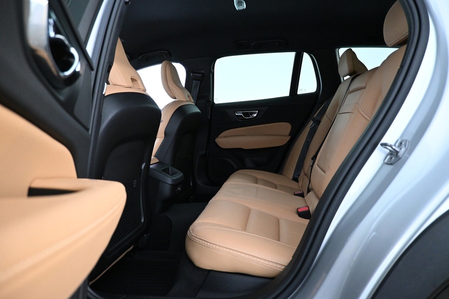 Volvo V60 Cross Country vaihtoauto