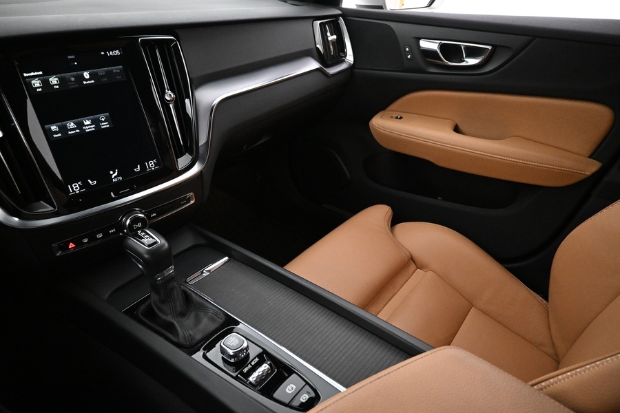 Volvo V60 Cross Country vaihtoauto