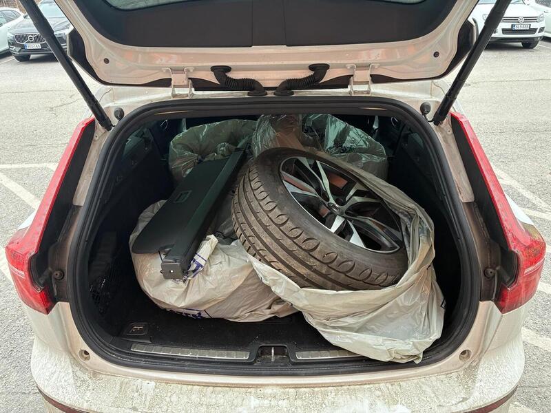 Volvo V60 vaihtoauto