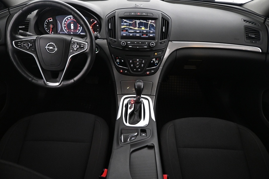 Opel Insignia vaihtoauto