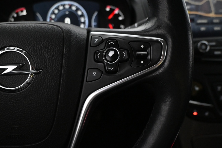 Opel Insignia vaihtoauto