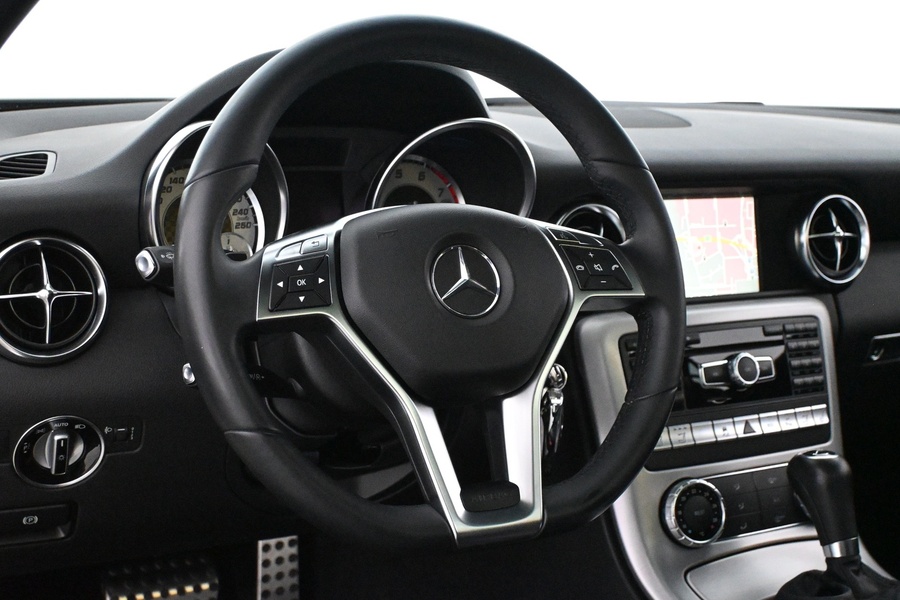 Mercedes-Benz SLK vaihtoauto