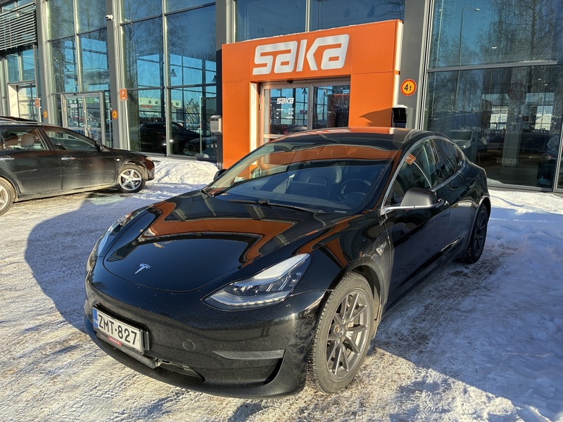 Tesla Model 3 vaihtoauto