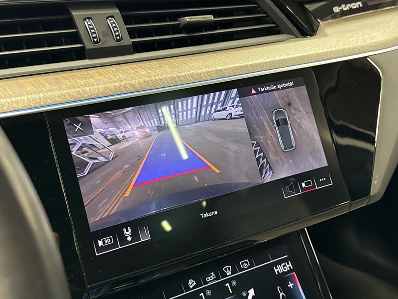 Audi e-tron vaihtoauto