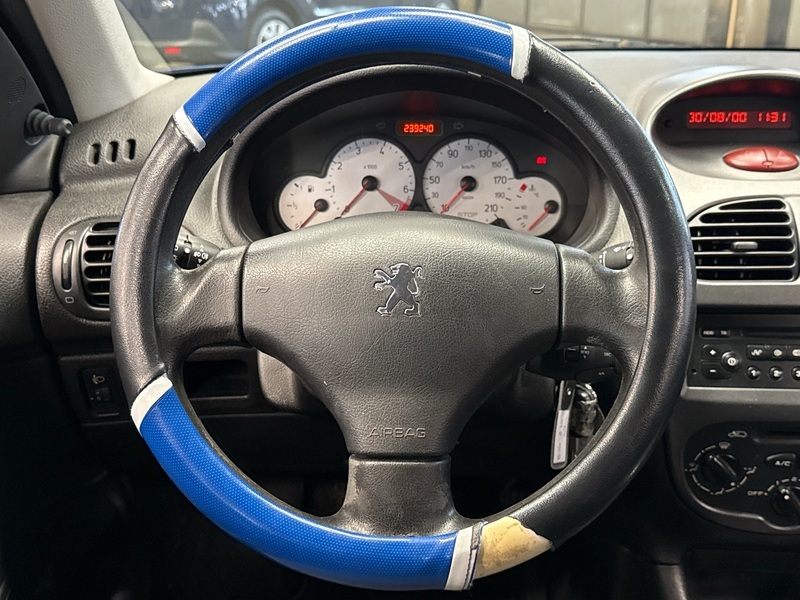 Peugeot 206 vaihtoauto