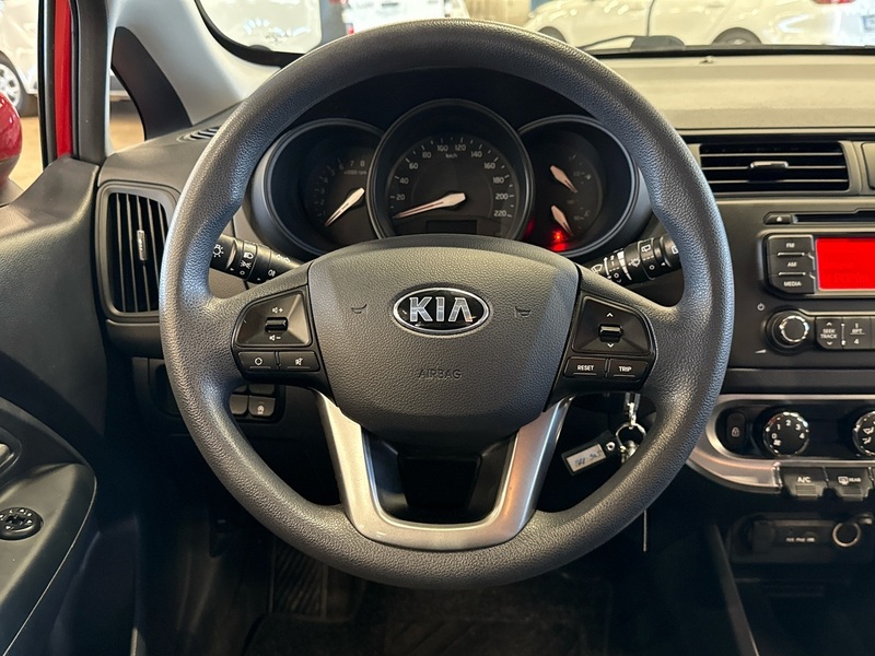Kia Rio vaihtoauto