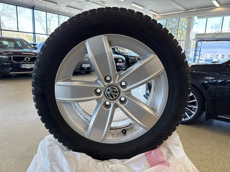 Volkswagen Golf vaihtoauto