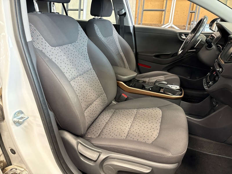 Hyundai IONIQ electric vaihtoauto