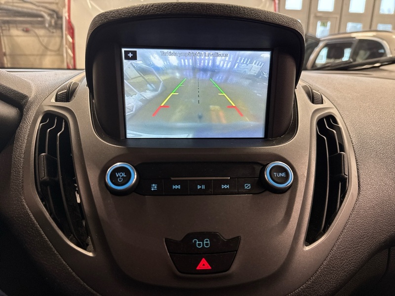 Ford Transit Courier vaihtoauto