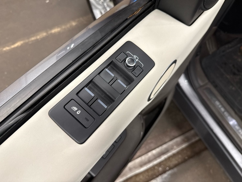 Land Rover Discovery vaihtoauto