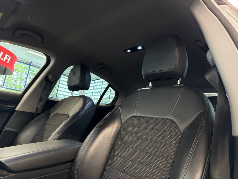Alfa Romeo Stelvio vaihtoauto