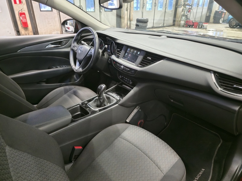 Opel Insignia vaihtoauto