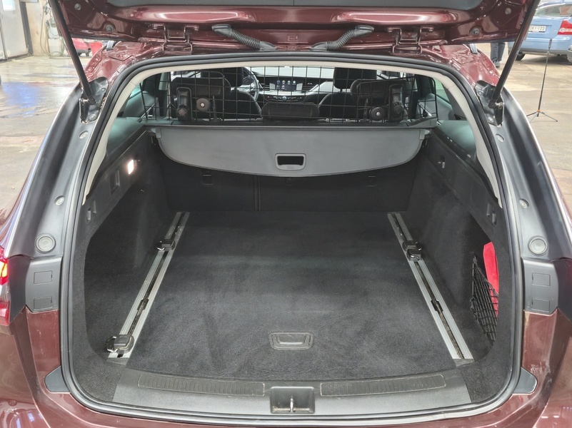 Opel Insignia vaihtoauto