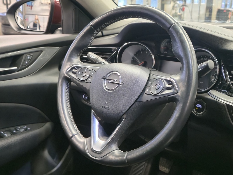 Opel Insignia vaihtoauto