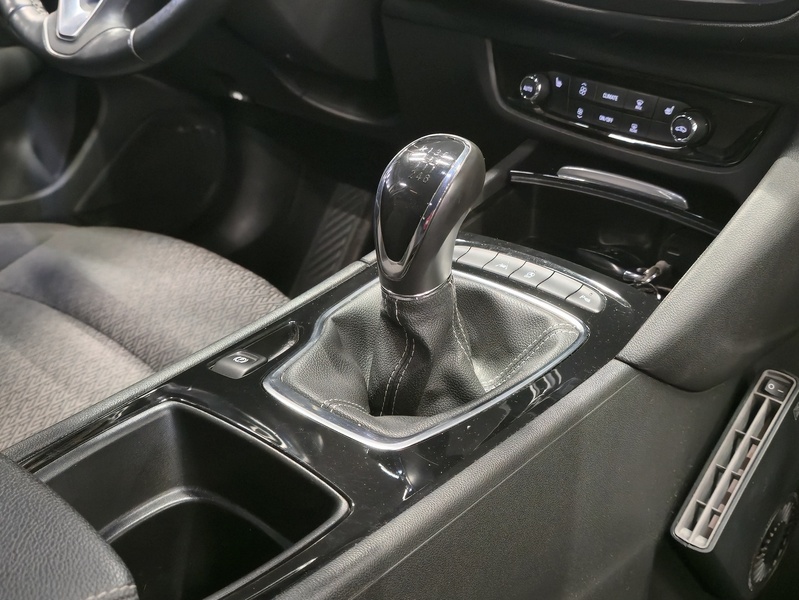 Opel Insignia vaihtoauto