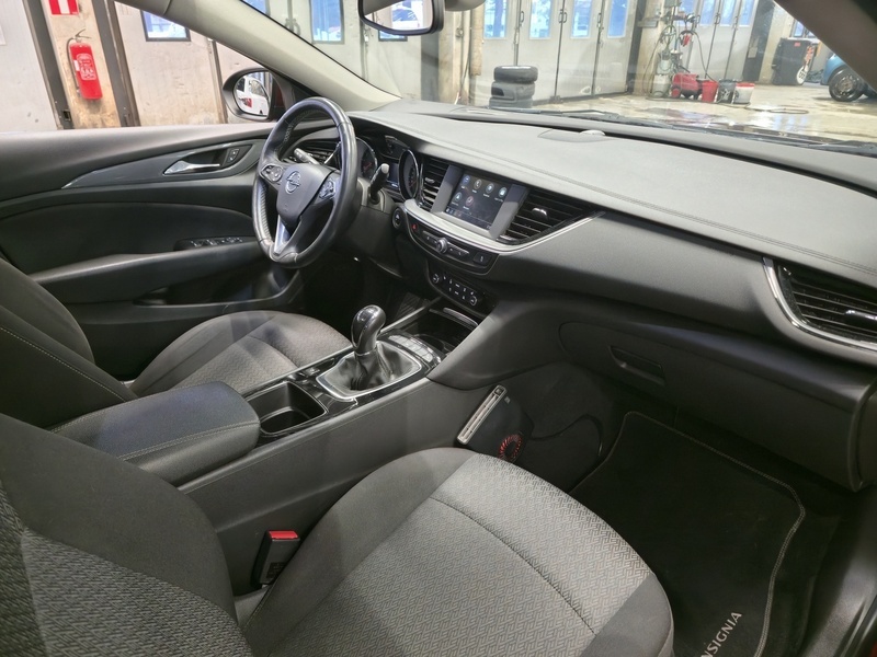 Opel Insignia vaihtoauto