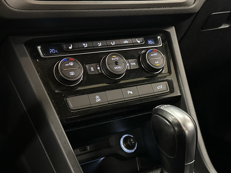 Volkswagen Touran vaihtoauto