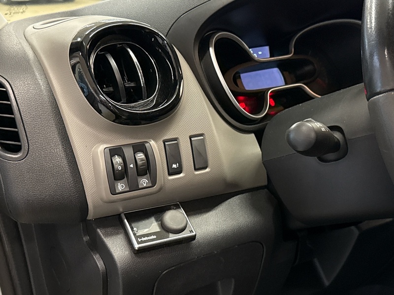 Nissan NV300 vaihtoauto