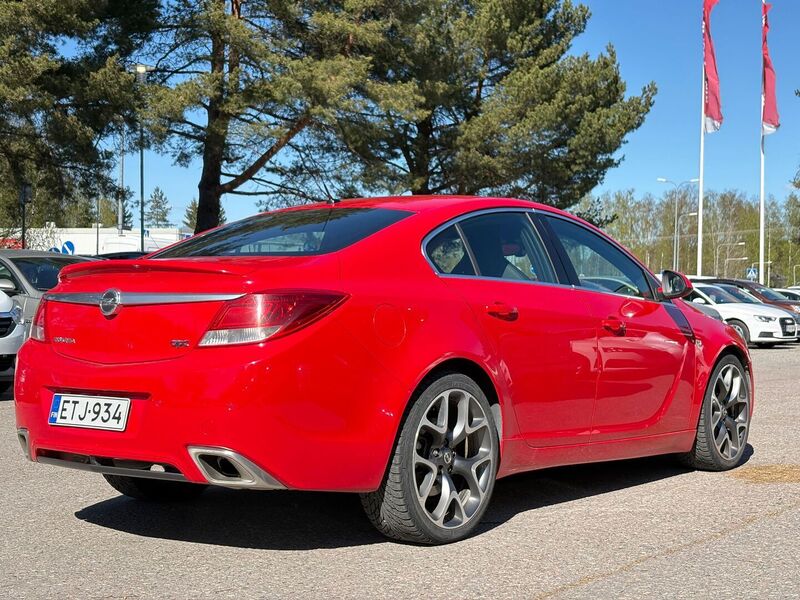 Opel Insignia vaihtoauto