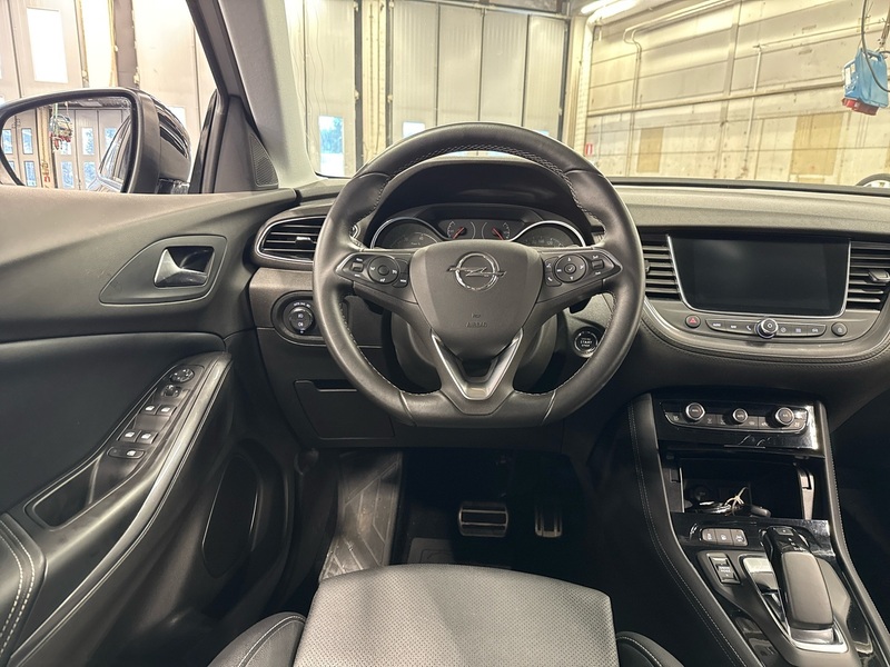 Opel Grandland X vaihtoauto