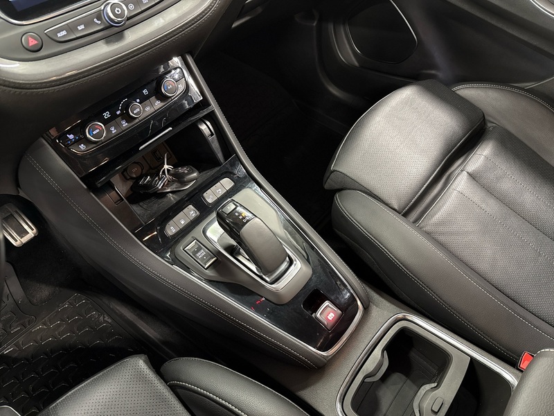 Opel Grandland X vaihtoauto