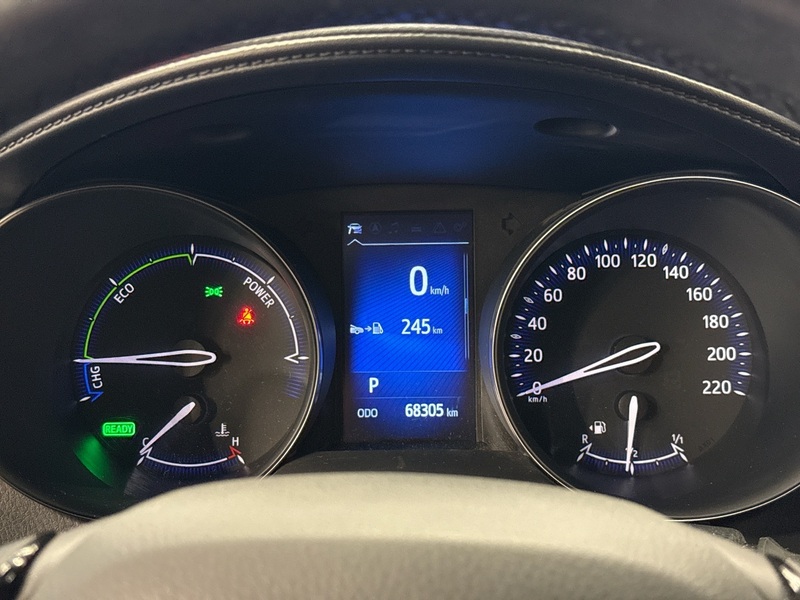 Toyota C-HR vaihtoauto