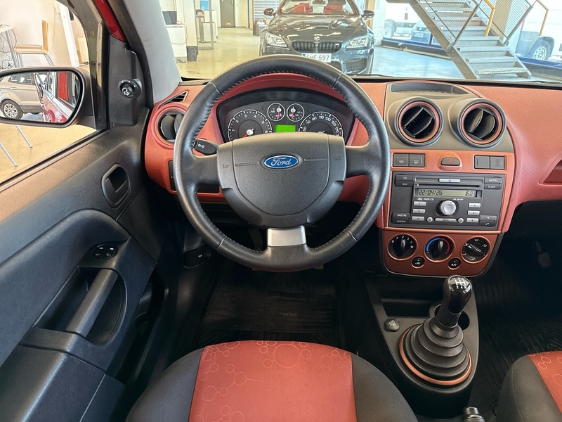 Ford Fiesta vaihtoauto