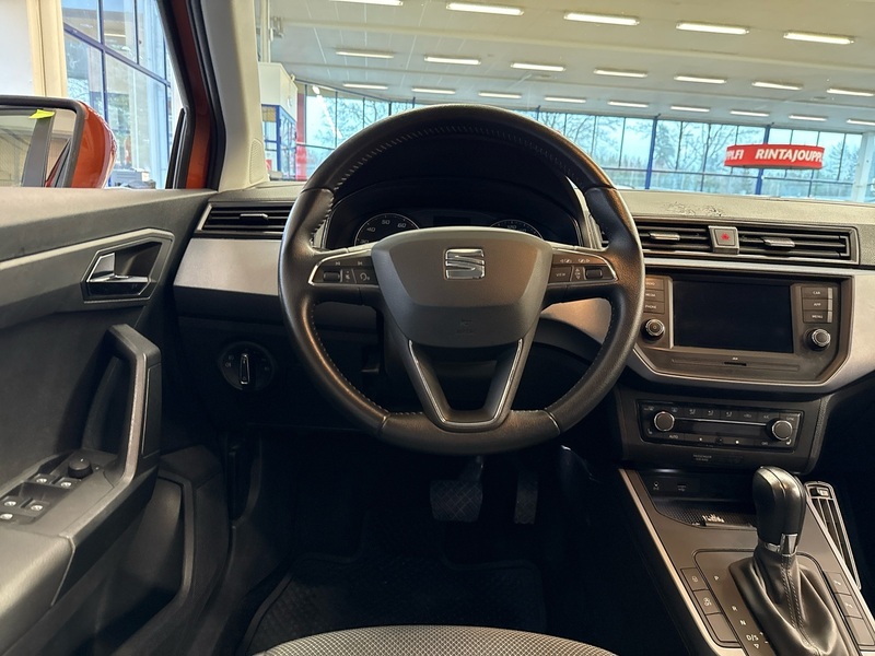 SEAT Arona vaihtoauto