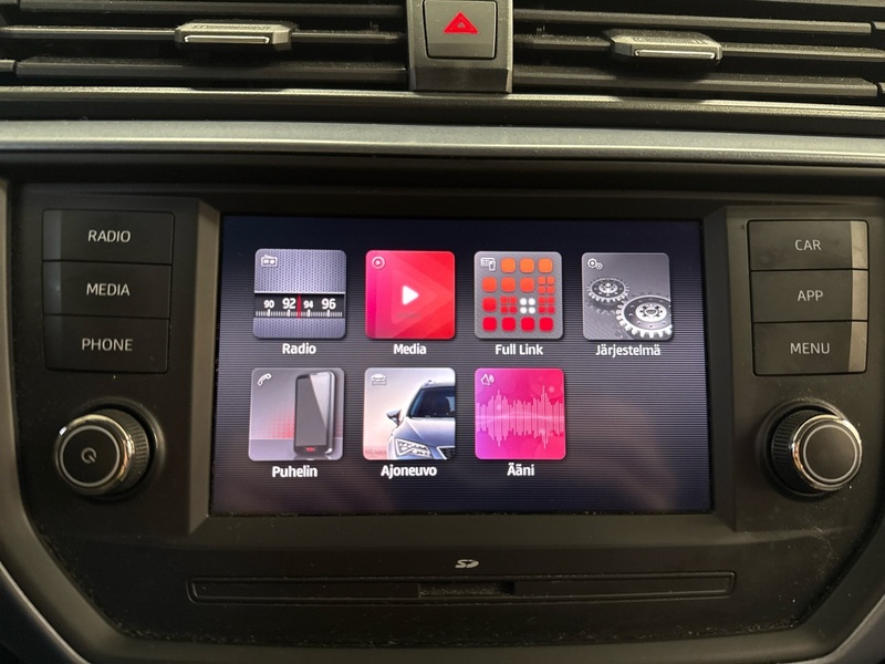 SEAT Arona vaihtoauto