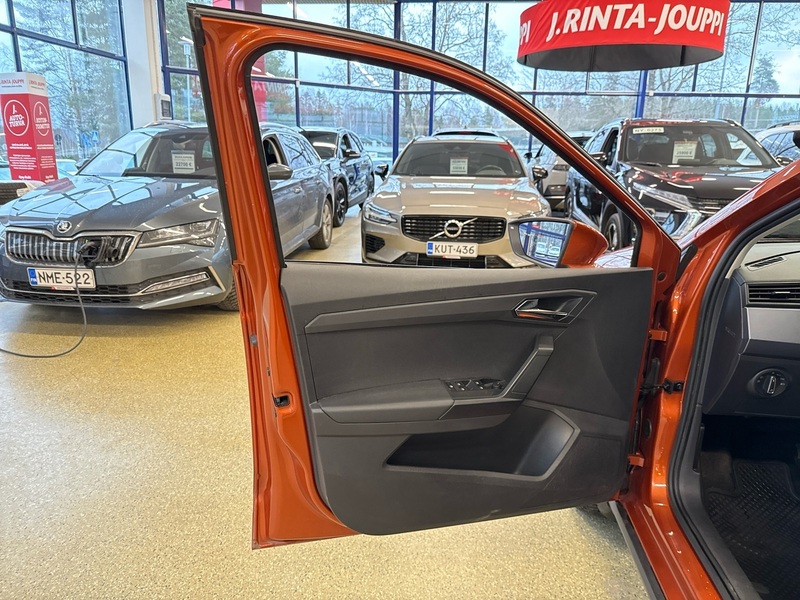 SEAT Arona vaihtoauto
