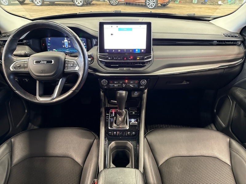 Jeep Compass vaihtoauto