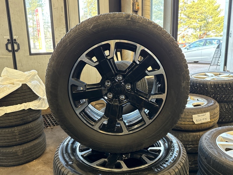 Jeep Compass vaihtoauto