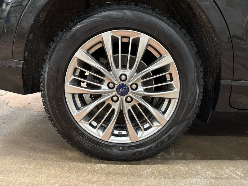 Ford Kuga vaihtoauto