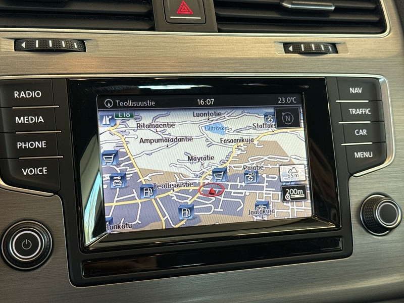 Volkswagen Golf vaihtoauto