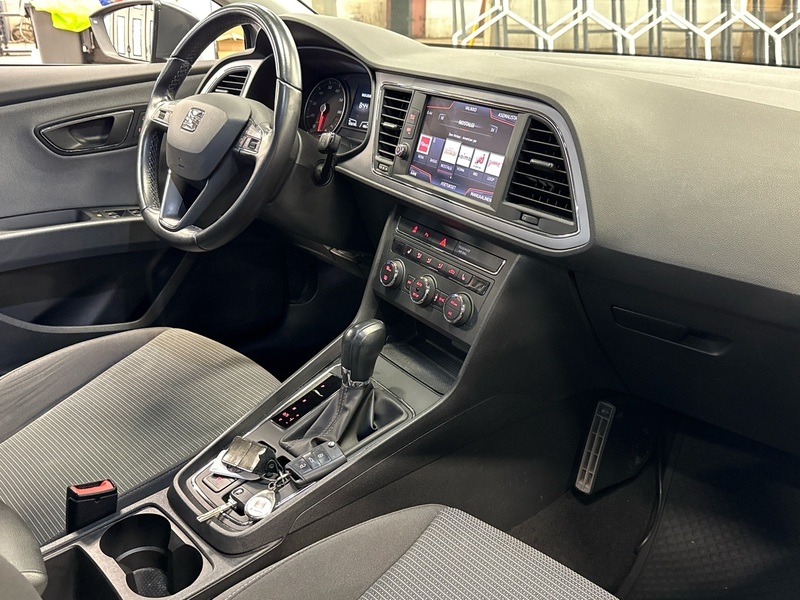 SEAT Leon ST vaihtoauto