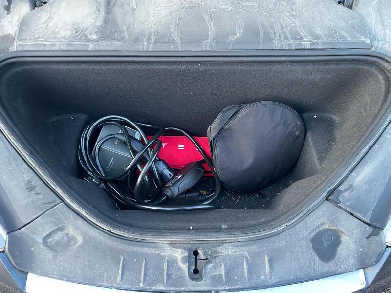 Tesla Model S vaihtoauto