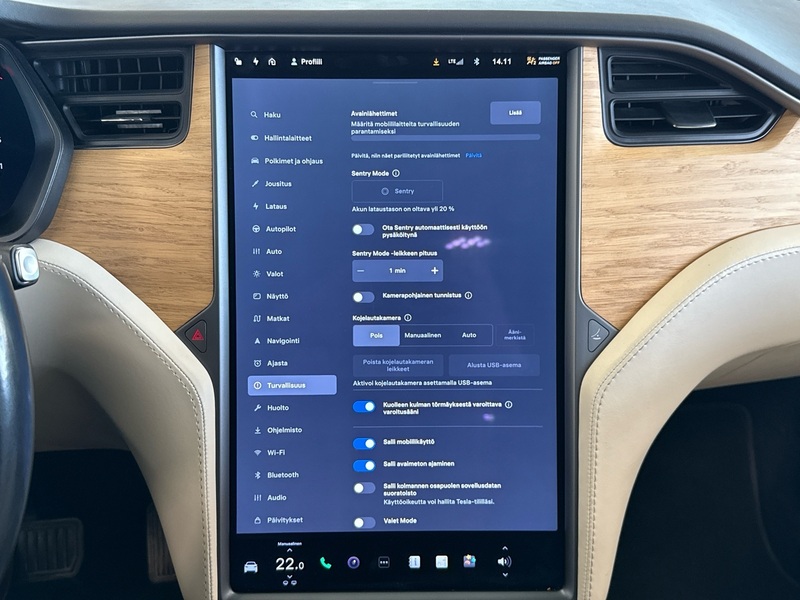 Tesla Model X vaihtoauto