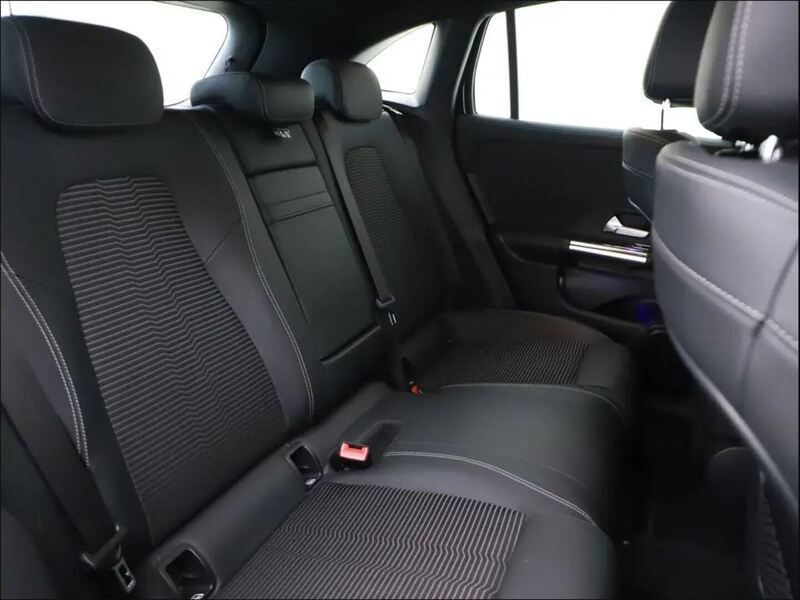 Mercedes-Benz EQA vaihtoauto