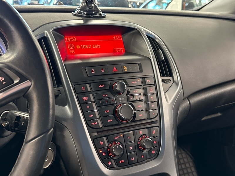 Opel Astra vaihtoauto