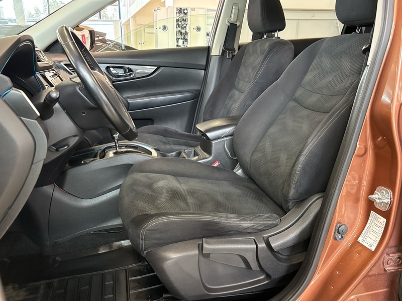 Nissan X-Trail vaihtoauto