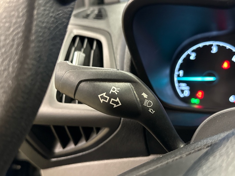 Ford Transit Connect vaihtoauto