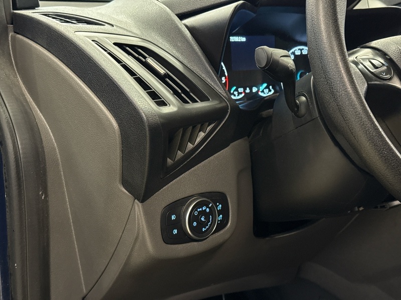 Ford Transit Connect vaihtoauto