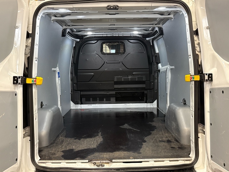 Ford Transit Custom vaihtoauto