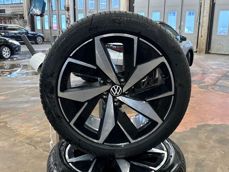 Volkswagen ID.4 vaihtoauto