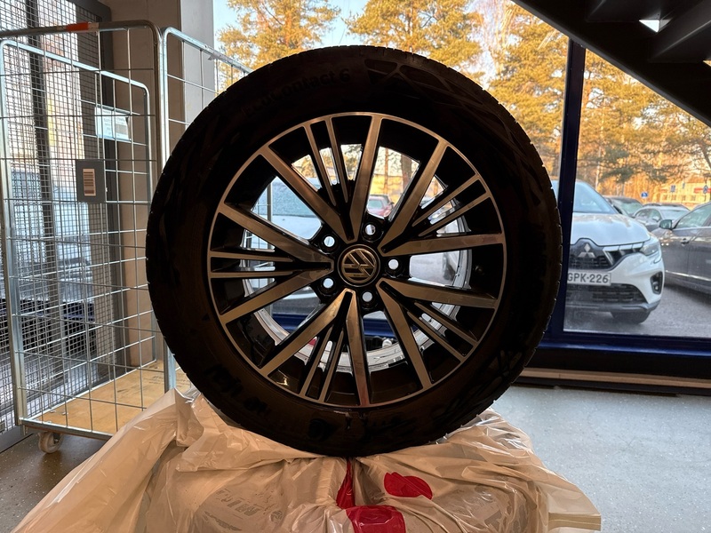 Volkswagen Golf vaihtoauto