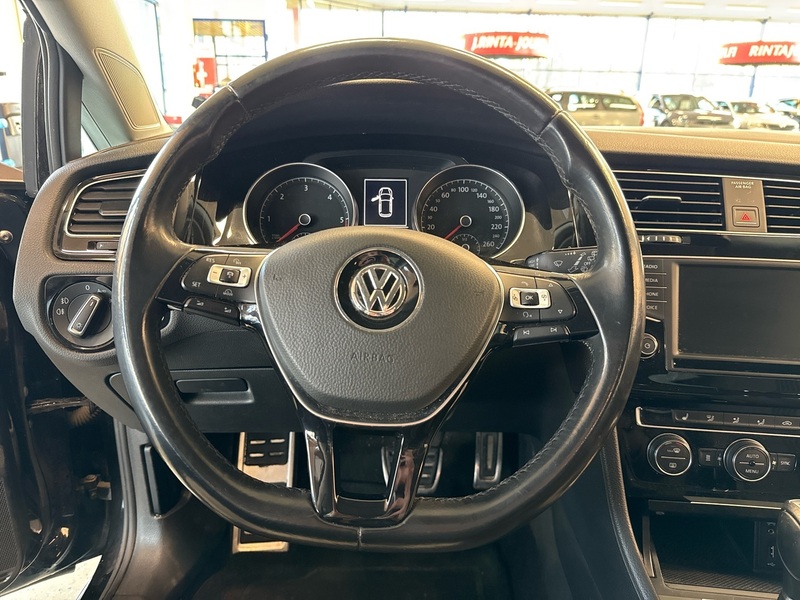 Volkswagen Golf vaihtoauto