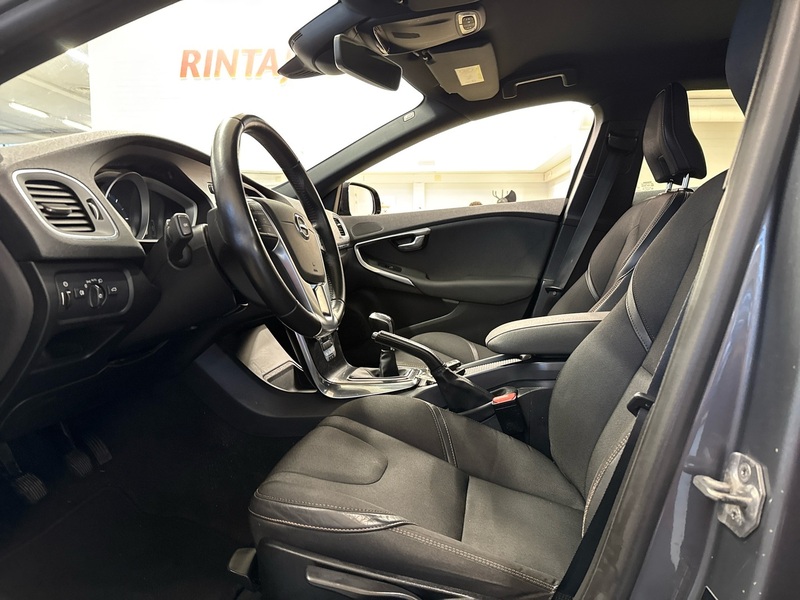 Volvo V40 Cross Country vaihtoauto