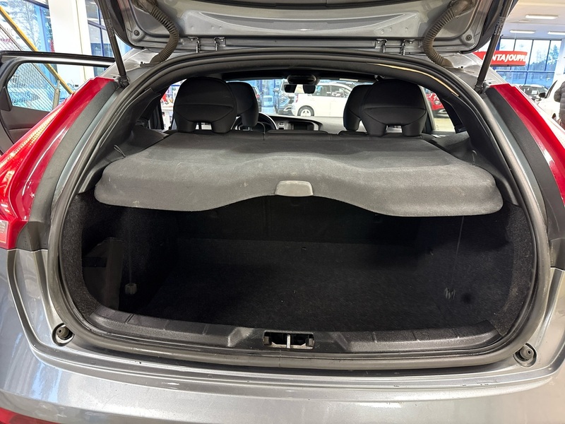 Volvo V40 Cross Country vaihtoauto