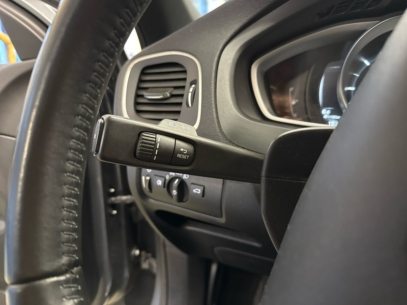 Volvo V40 Cross Country vaihtoauto