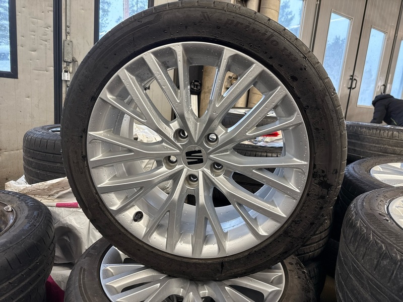 SEAT Leon vaihtoauto